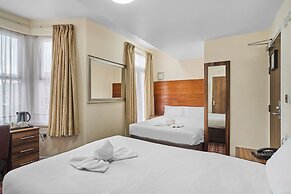 Lucky 8 Hotel