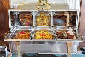 Stone Mountain Manor