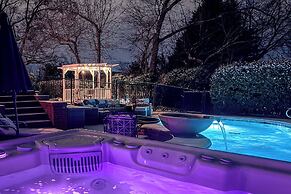 Stone Mountain Manor