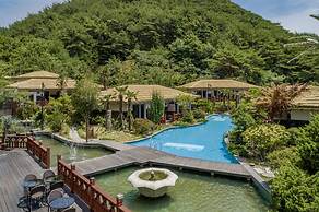 Hansan Marina Hotel & Resort