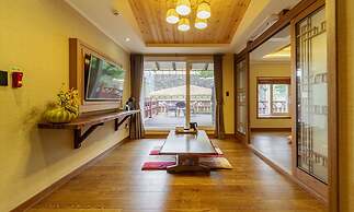 Hansan Marina Hotel & Resort