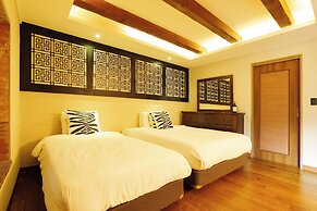 Hansan Marina Hotel & Resort