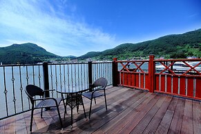 Hansan Marina Hotel & Resort