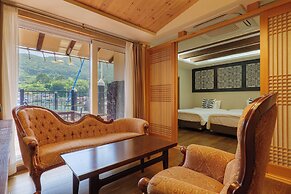 Hansan Marina Hotel & Resort