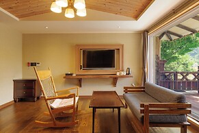 Hansan Marina Hotel & Resort