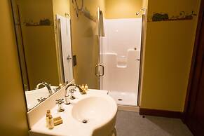 McMenamins Anderson School