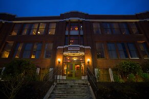 McMenamins Anderson School