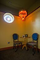 McMenamins Anderson School