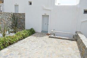 Sea Side Studios & Houses