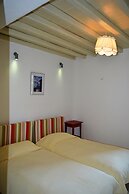 Sea Side Studios & Houses