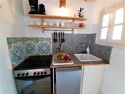 Sea Side Studios & Houses