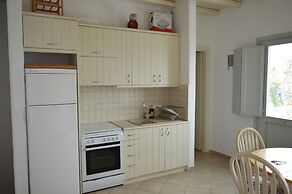 Sea Side Studios & Houses