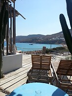 Sea Side Studios & Houses