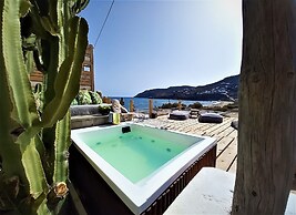 Sea Side Studios & Houses