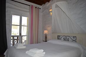 Sea Side Studios & Houses