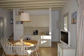 Sea Side Studios & Houses