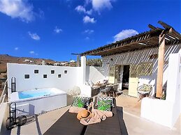 Sea Side Studios & Houses