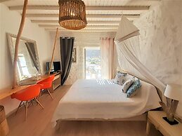 Sea Side Studios & Houses