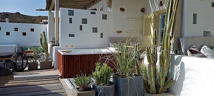 Sea Side Studios & Houses