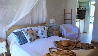 Sea Side Studios & Houses