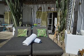 Sea Side Studios & Houses