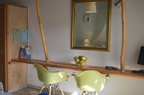 Sea Side Studios & Houses