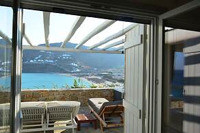 Sea Side Studios & Houses