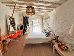 Sea Side Studios & Houses