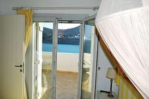 Sea Side Studios & Houses