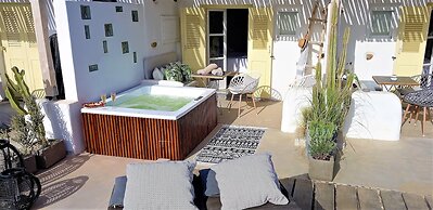 Sea Side Studios & Houses