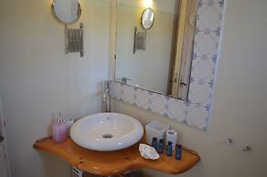 Sea Side Studios & Houses