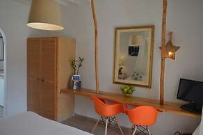 Sea Side Studios & Houses