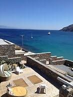 Sea Side Studios & Houses