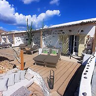 Sea Side Studios & Houses