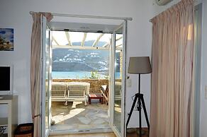 Sea Side Studios & Houses