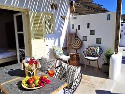 Sea Side Studios & Houses