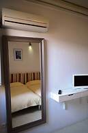 Sea Side Studios & Houses