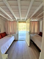 Sea Side Studios & Houses