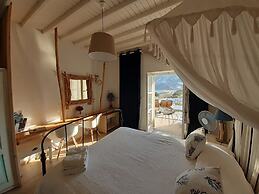 Sea Side Studios & Houses