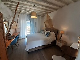 Sea Side Studios & Houses