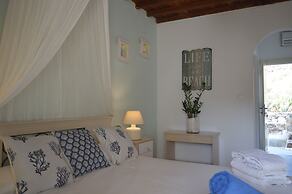 Sea Side Studios & Houses