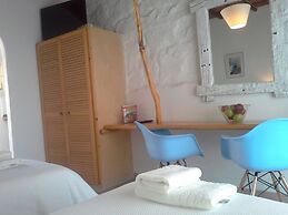 Sea Side Studios & Houses