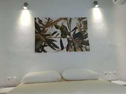 Sea Side Studios & Houses