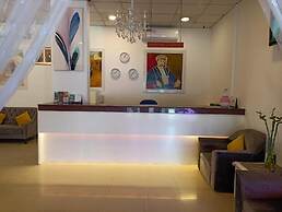 Savoy Inn Hotel