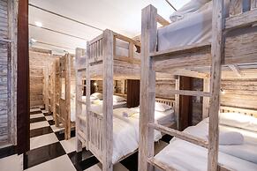 Nyuh Gading Home Stay Lembongan