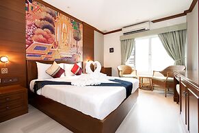 Baan Sukhumvit Soi 18