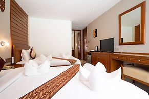 Baan Sukhumvit Soi 18