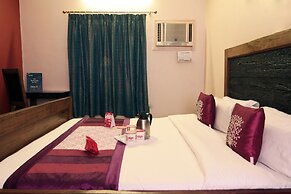 OYO 1656 Hotel Mandela House