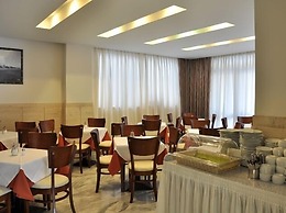 Dimitris Paritsa Hotel