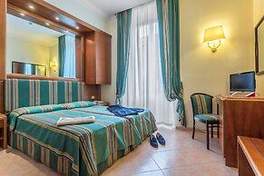 Raeli Hotel Archimede